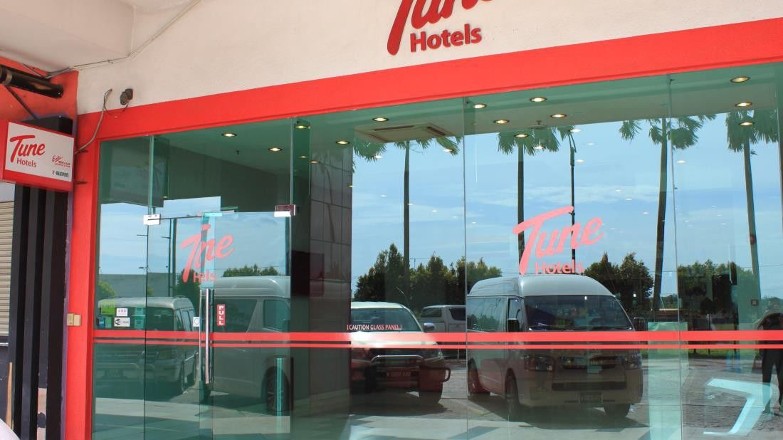 Tune Hotel - 1Borneo Кота Кинабалу Екстериор снимка